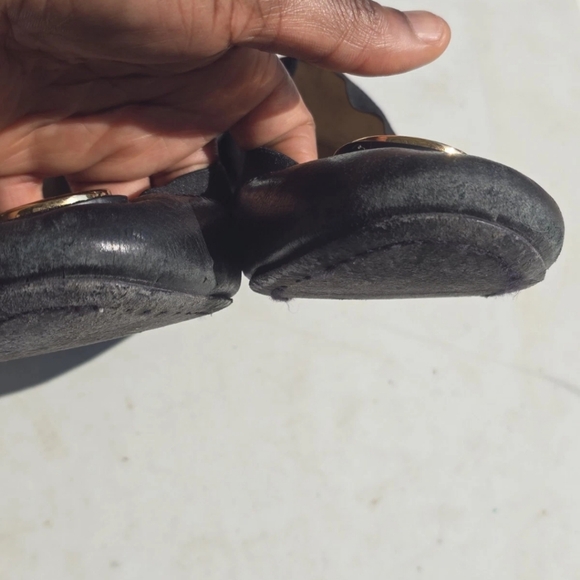 Tory Burch Caroline Black Leather Elastic Trim Ballet Flats Size 8M Medallion - Picture 9 of 11